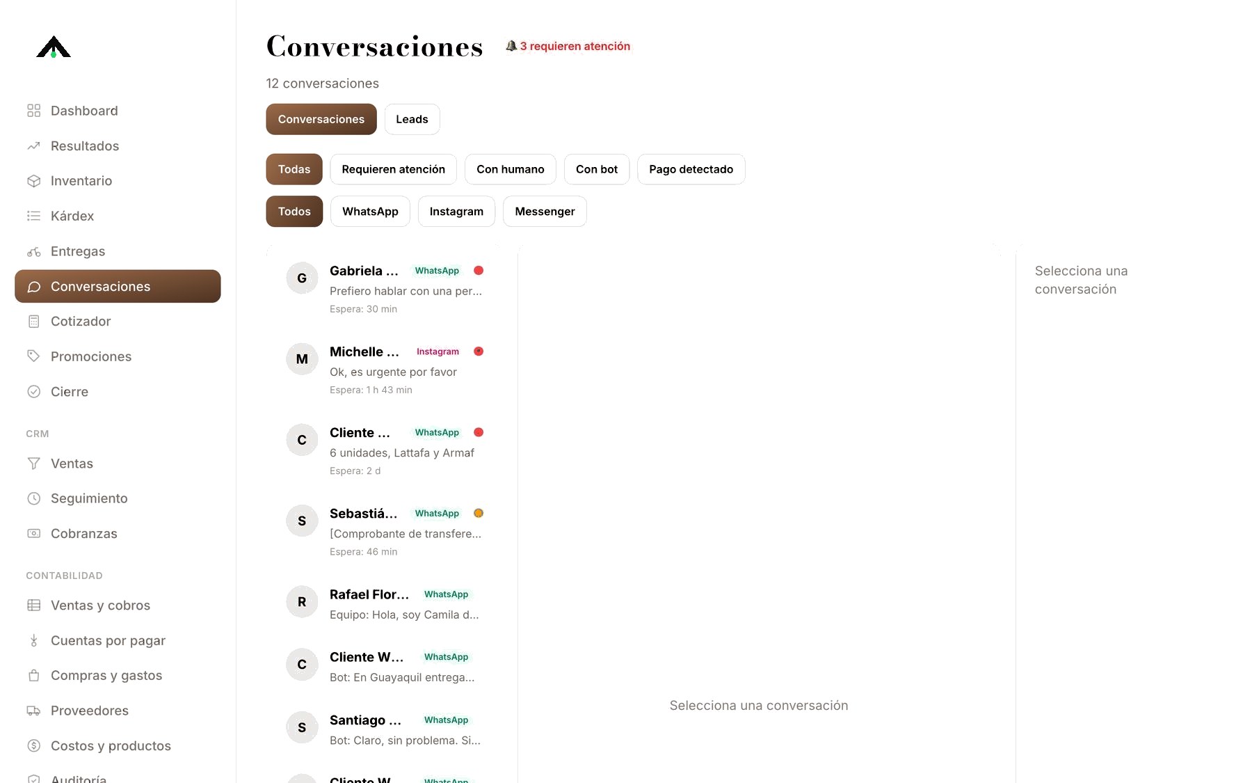 Lista de conversaciones del bot por WhatsApp, Instagram y Messenger